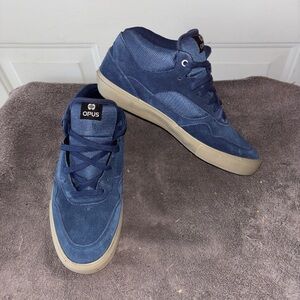 Opus navy blue Standard Mid sneakers size 9